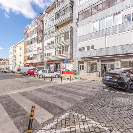 Guestready - Vibrant 2br